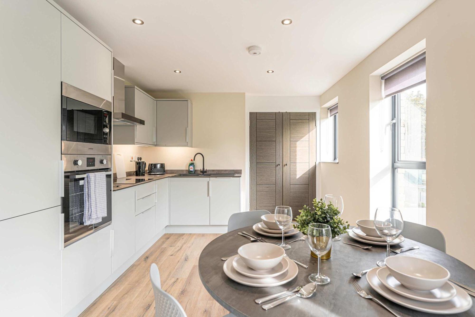 Stylish 2 Bedroom Apartments In Дербі Екстер'єр фото